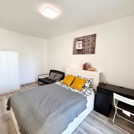 New 2022 Family&Friends Downtown Ac 3Br 2Ba Free Parking Big Balcony Near Metro&Train Station Self Check-In Apt Будапешт Экстерьер фото