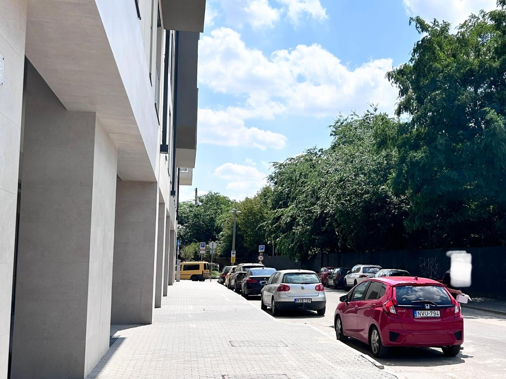 New 2022 Family&Friends Downtown Ac 3Br 2Ba Free Parking Big Balcony Near Metro&Train Station Self Check-In Apt Будапешт Экстерьер фото