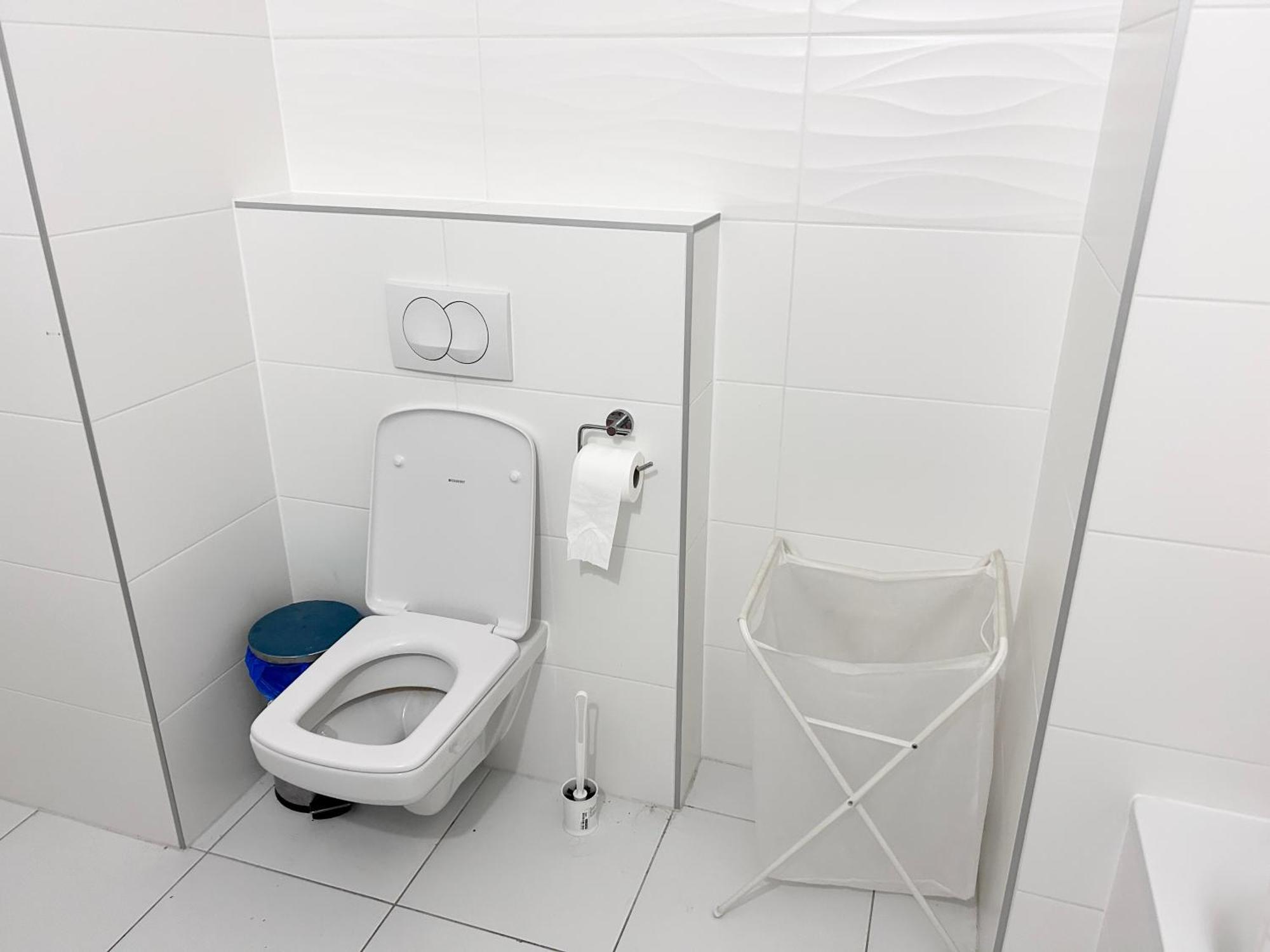 New 2022 Family&Friends Downtown Ac 3Br 2Ba Free Parking Big Balcony Near Metro&Train Station Self Check-In Apt Будапешт Экстерьер фото